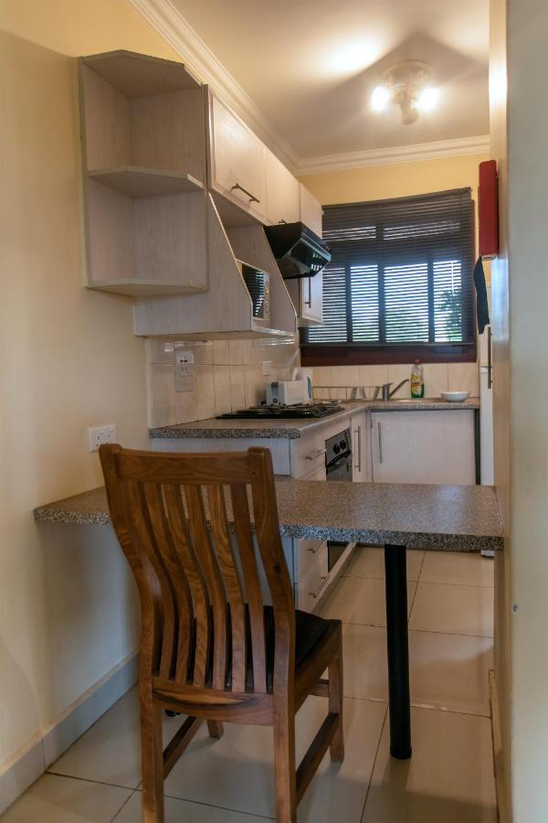 Shakespeare Court Serviced Apartments لوساكا المظهر الخارجي الصورة