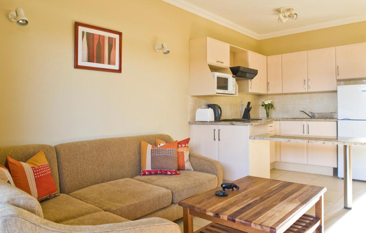 Shakespeare Court Serviced Apartments لوساكا المظهر الخارجي الصورة