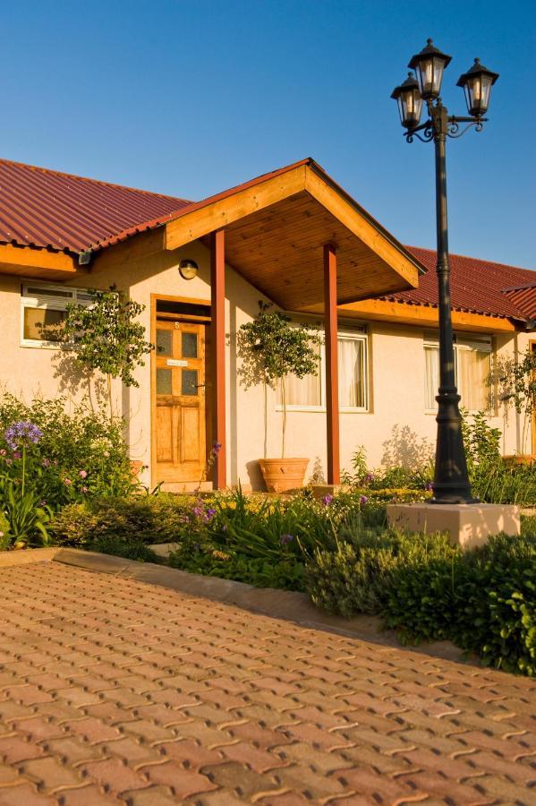 Shakespeare Court Serviced Apartments لوساكا المظهر الخارجي الصورة